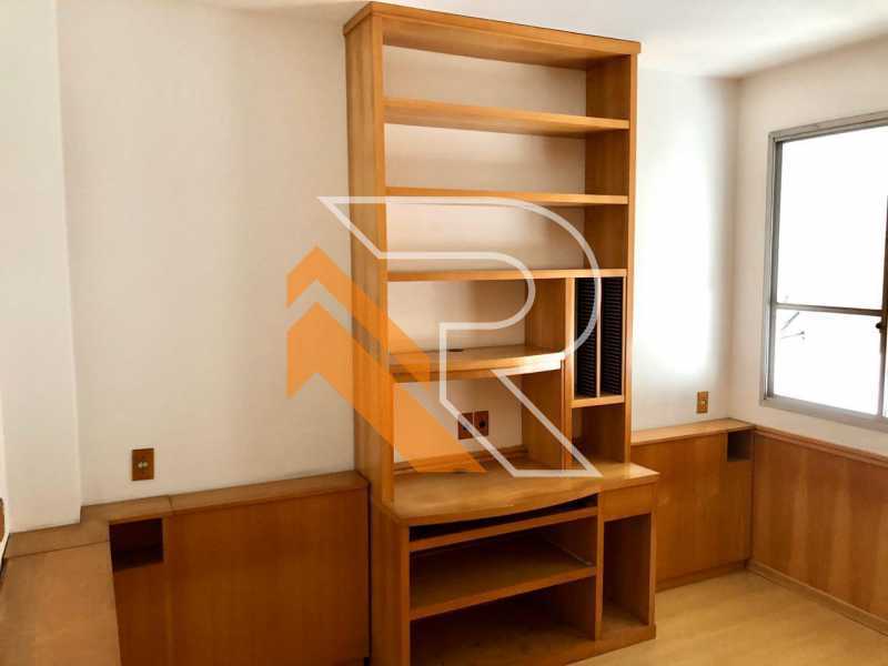 Apartamento à venda com 3 quartos, 115m² - Foto 17