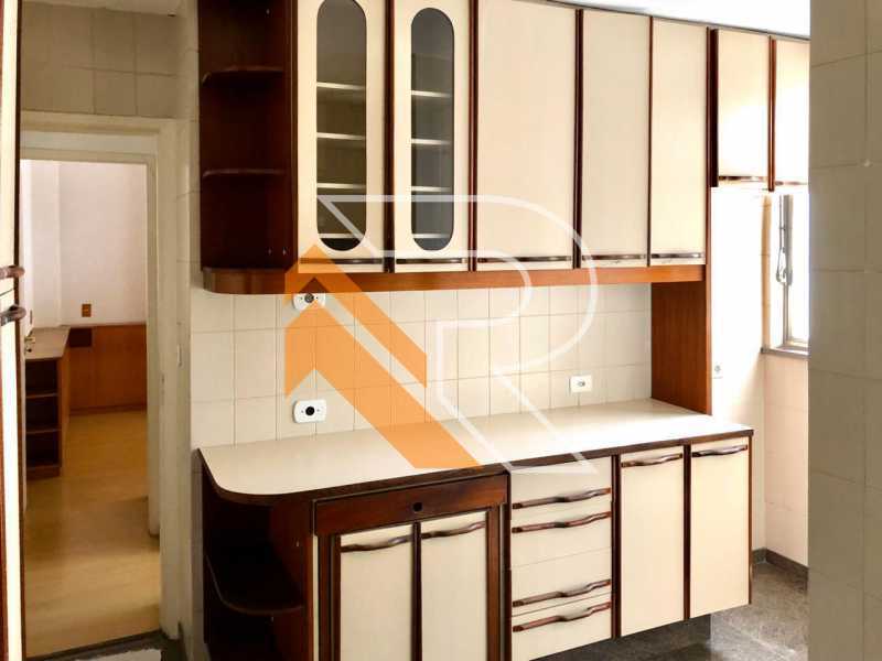 Apartamento à venda com 3 quartos, 115m² - Foto 25