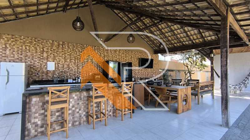 Casa à venda e aluguel com 4 quartos, 250m² - Foto 3