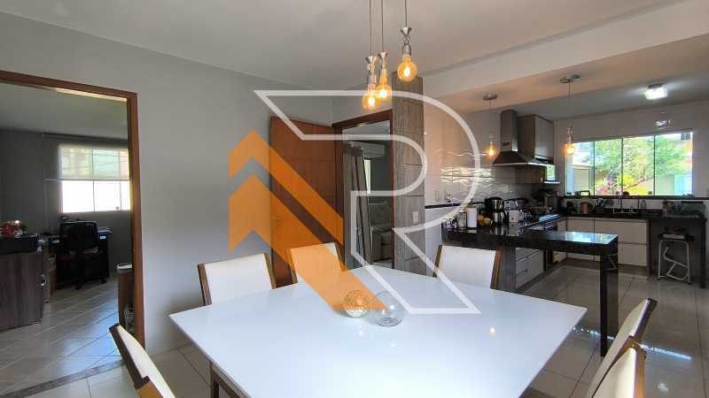 Casa à venda e aluguel com 4 quartos, 250m² - Foto 18
