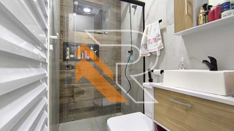 Casa à venda com 6 quartos, 274m² - Foto 8