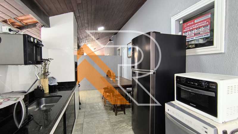 Casa à venda com 6 quartos, 274m² - Foto 13