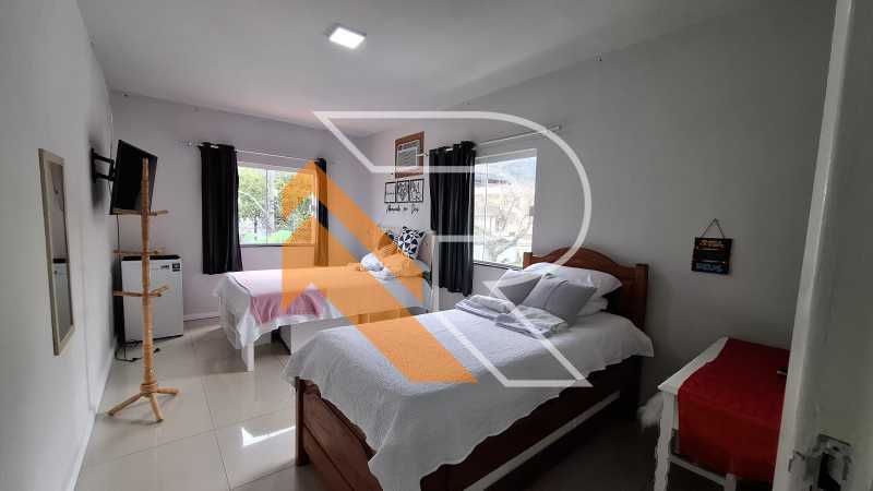 Casa à venda com 6 quartos, 274m² - Foto 19
