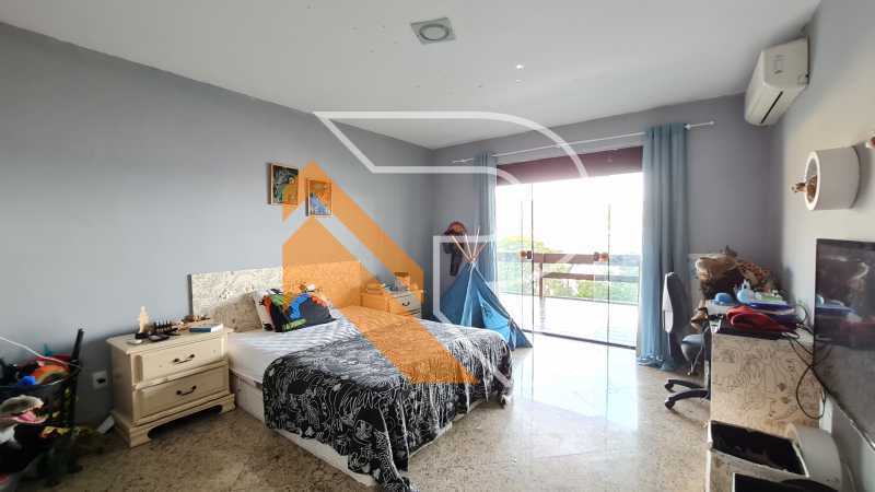 Casa à venda com 5 quartos, 949m² - Foto 25