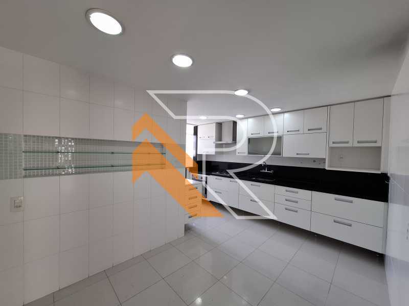 Apartamento, 3 quartos, 130 m² - Foto 1