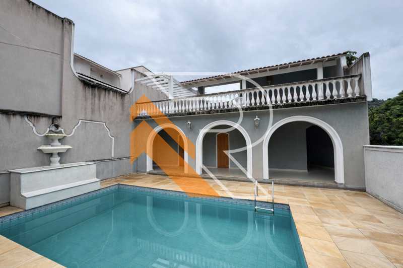 Casa, 5 quartos, 200 m² - Foto 1