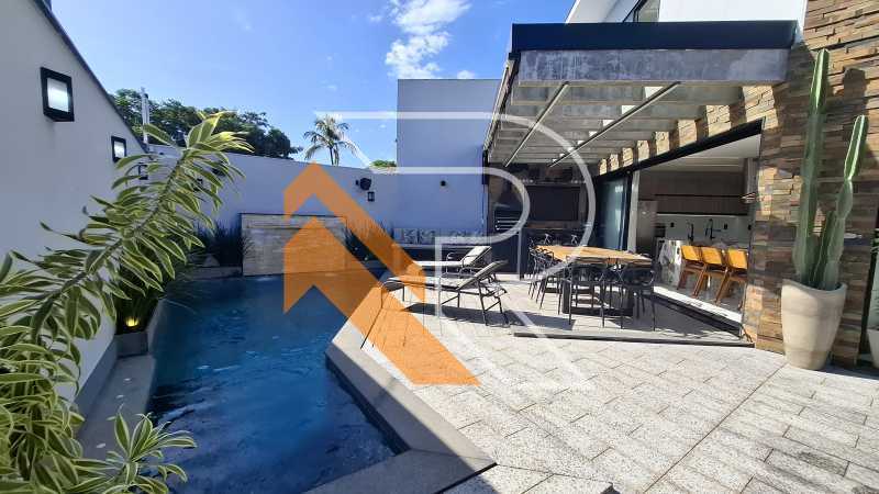 Casa, 3 quartos, 209 m² - Foto 1