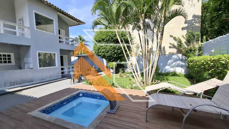 Casa, 4 quartos, 220 m² - Foto 1