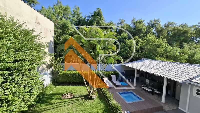 Casa, 4 quartos, 220 m² - Foto 2