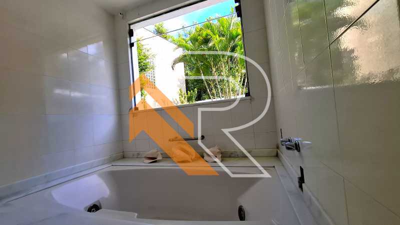 Casa, 4 quartos, 220 m² - Foto 13