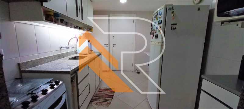 Apartamento à venda com 2 quartos, 128m² - Foto 3