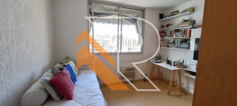 Apartamento à venda com 2 quartos, 128m² - Foto 17