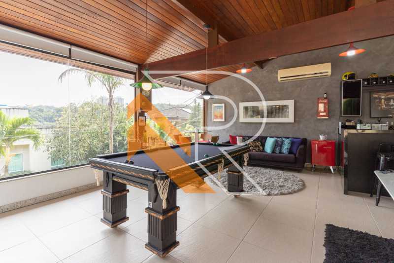 Casa de Condomínio à venda com 3 quartos, 500m² - Foto 4