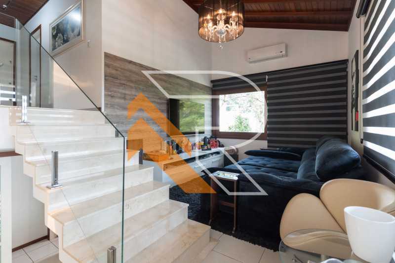 Casa de Condomínio à venda com 3 quartos, 500m² - Foto 18