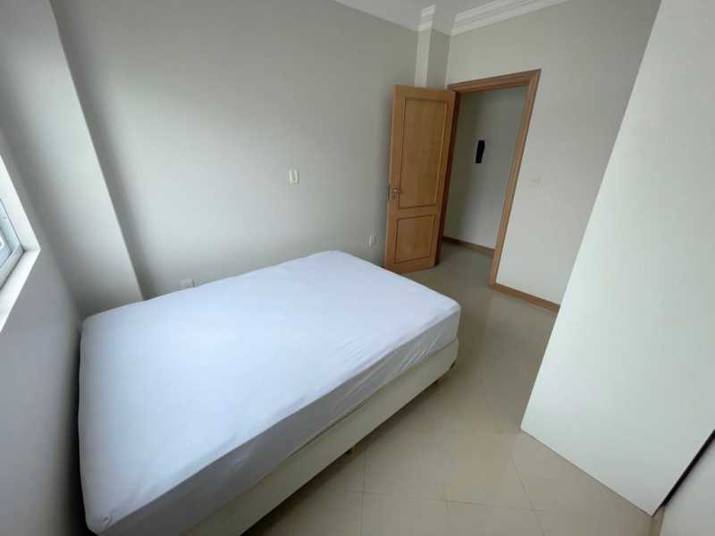 Apartamento à venda com 4 quartos, 145m² - Foto 12