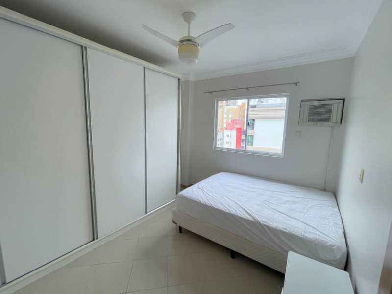 Apartamento à venda com 4 quartos, 145m² - Foto 14