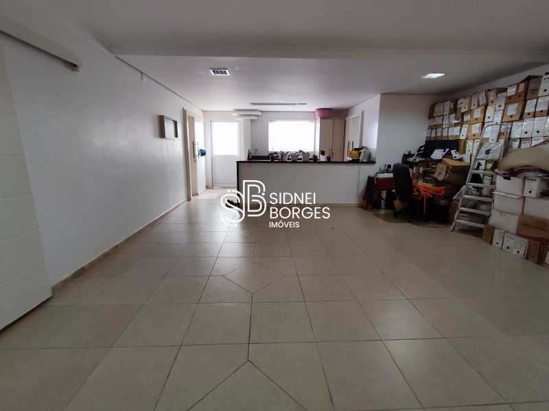 Casa à venda com 3 quartos, 245m² - Foto 11