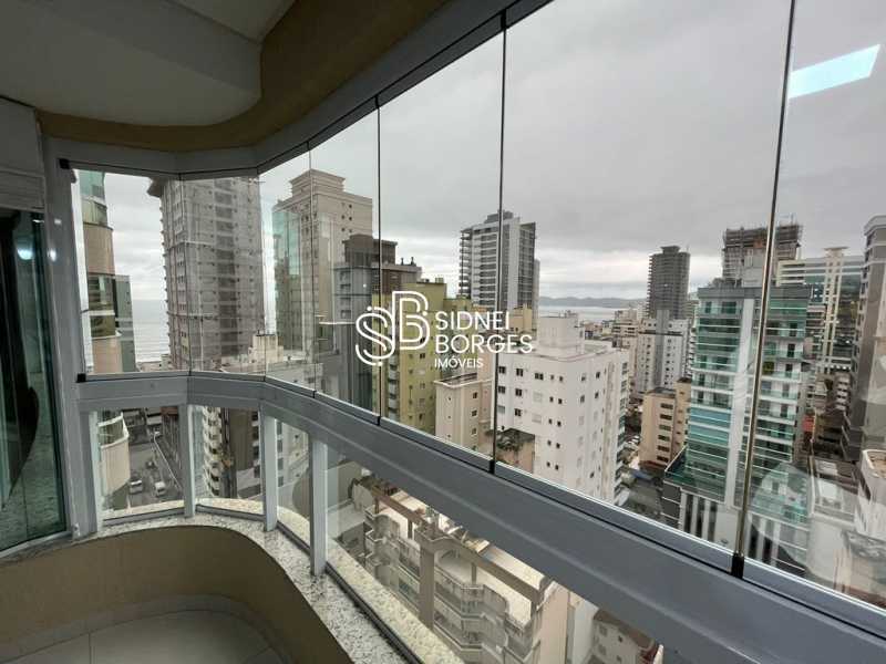 Apartamento à venda com 4 quartos, 190m² - Foto 4