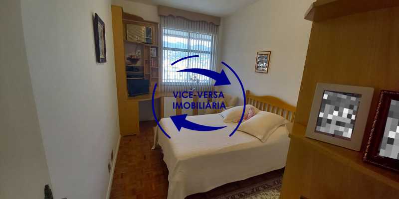 Apartamento à venda com 3 quartos, 124m² - Foto 11