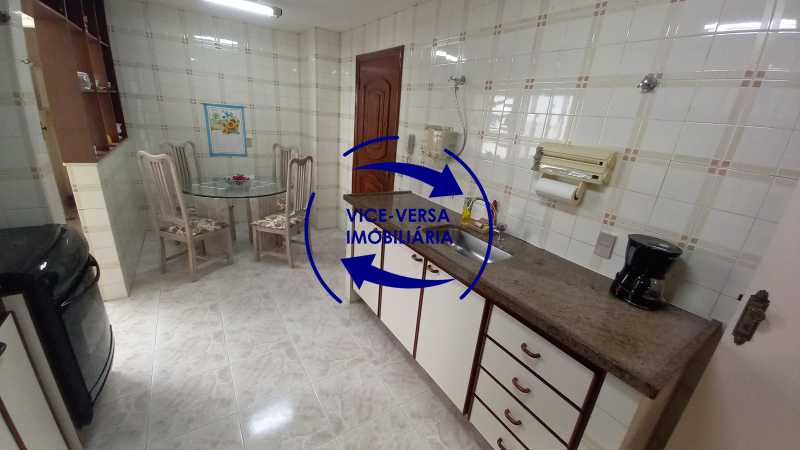 Apartamento à venda com 3 quartos, 124m² - Foto 24