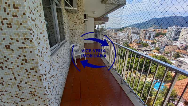 Apartamento à venda com 3 quartos, 124m² - Foto 6