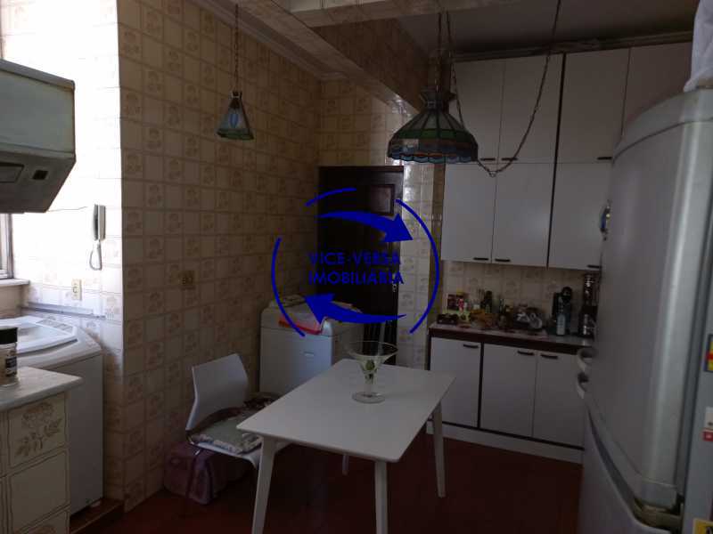 Apartamento à venda com 3 quartos, 97m² - Foto 19