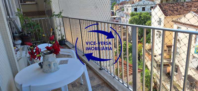 Apartamento à venda com 3 quartos, 138m² - Foto 4