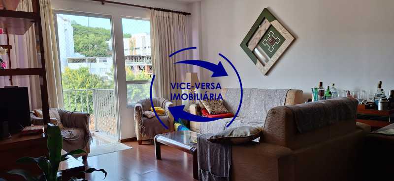 Apartamento à venda com 3 quartos, 138m² - Foto 3