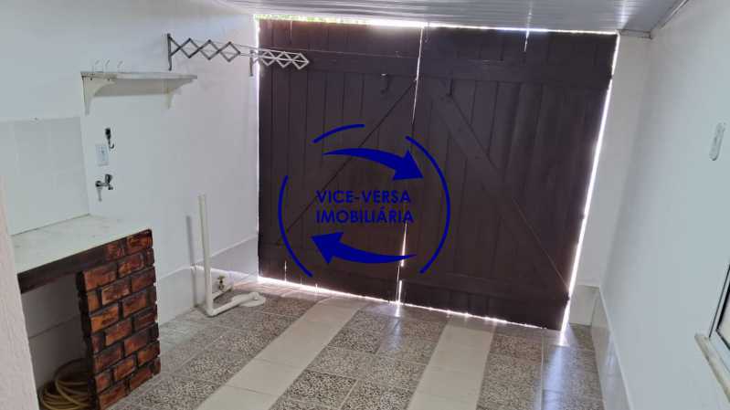 Casa de Condomínio à venda com 2 quartos, 100m² - Foto 12