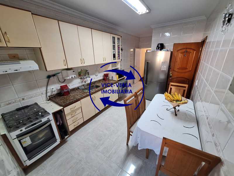 Apartamento à venda com 4 quartos, 153m² - Foto 24