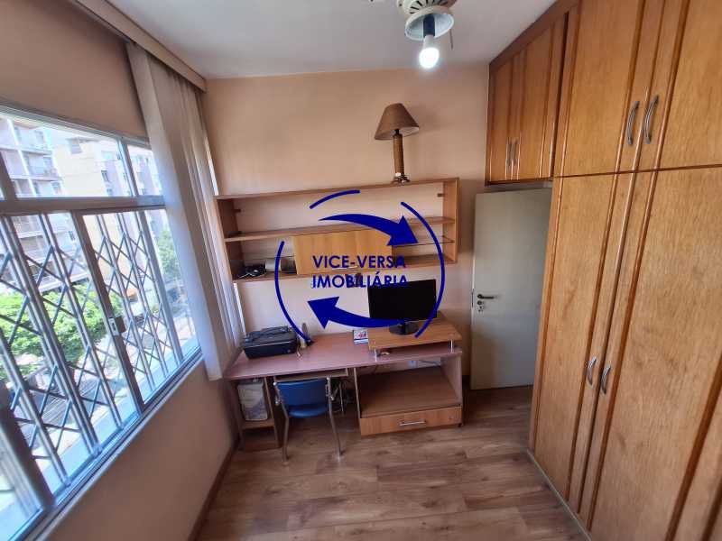 Apartamento à venda com 2 quartos, 76m² - Foto 9