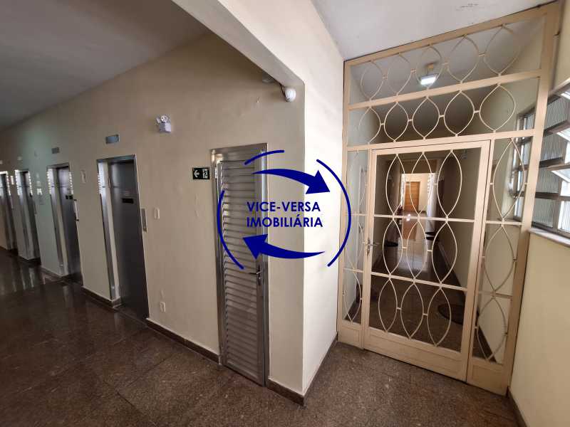 Apartamento à venda com 2 quartos, 76m² - Foto 25