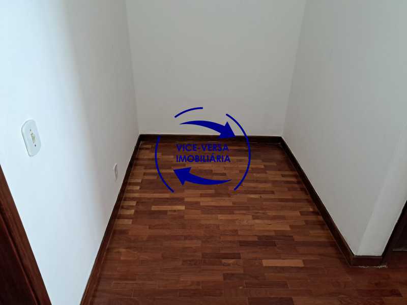 Apartamento para alugar com 3 quartos, 117m² - Foto 4