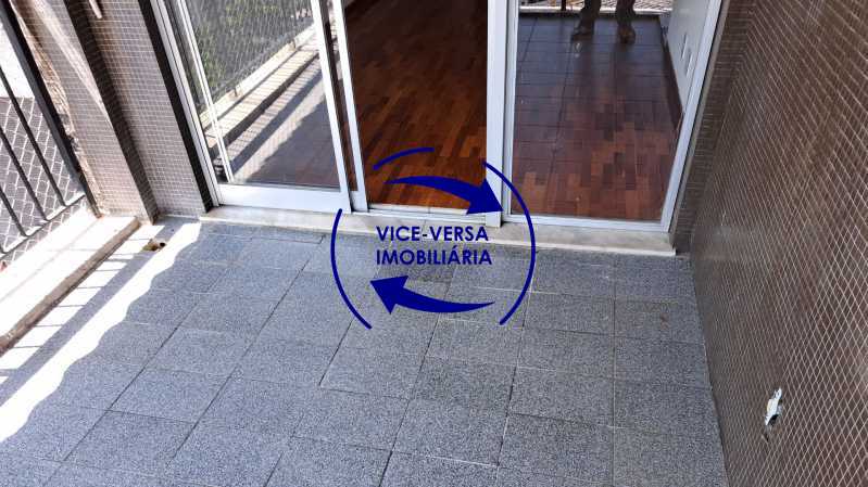 Apartamento para alugar com 3 quartos, 117m² - Foto 10