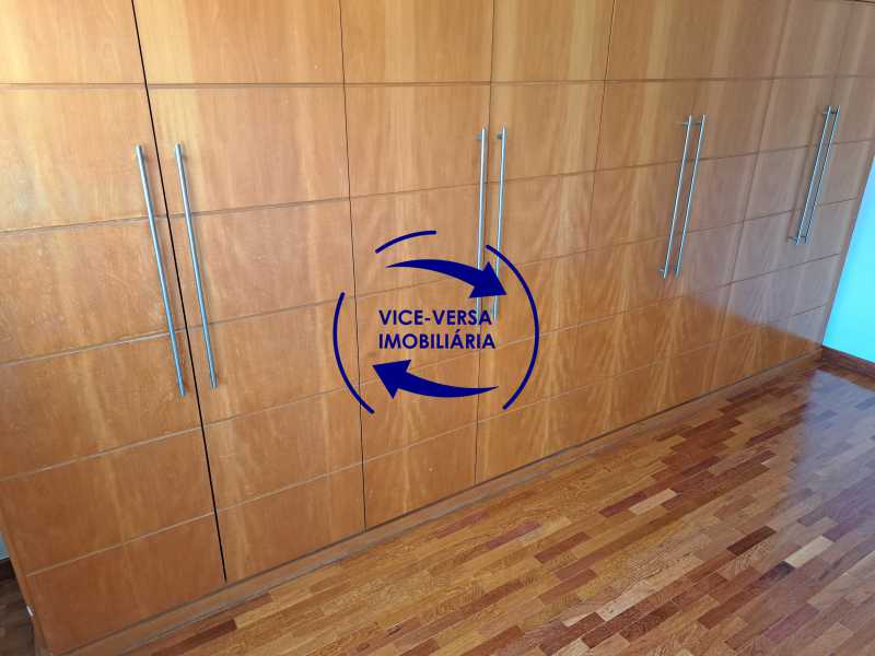 Apartamento para alugar com 3 quartos, 117m² - Foto 15