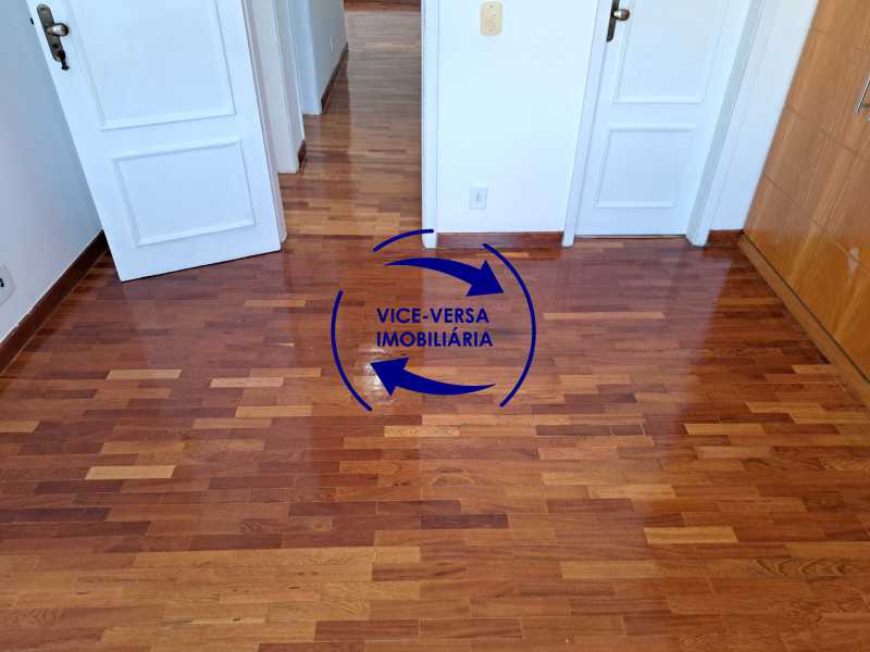 Apartamento para alugar com 3 quartos, 117m² - Foto 17