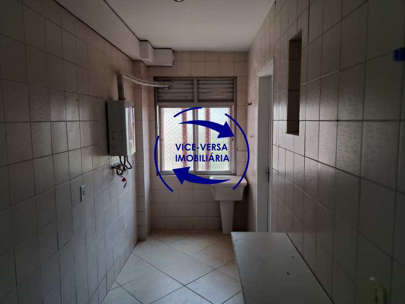 Apartamento para alugar com 3 quartos, 117m² - Foto 28