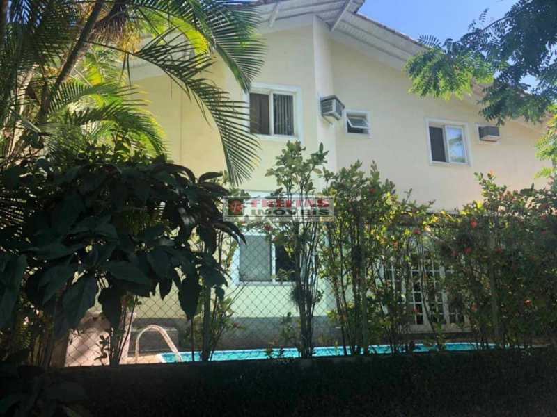 Casa de Condomínio à venda com 5 quartos, 200m² - Foto 11