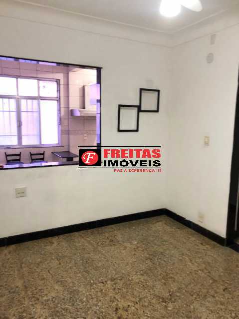 Apartamento à venda com 2 quartos, 70m² - Foto 5