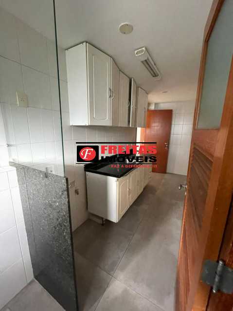 Apartamento à venda com 2 quartos, 90m² - Foto 15