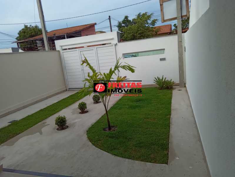 Casa à venda com 2 quartos, 110m² - Foto 2