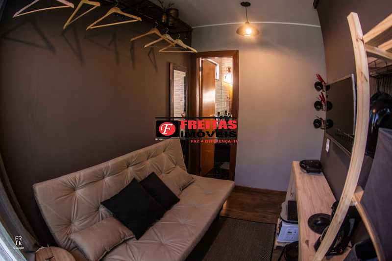 Casa à venda com 4 quartos, 270m² - Foto 17