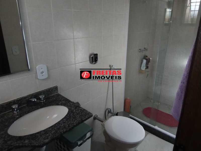 Casa de Condomínio à venda com 4 quartos, 350m² - Foto 5