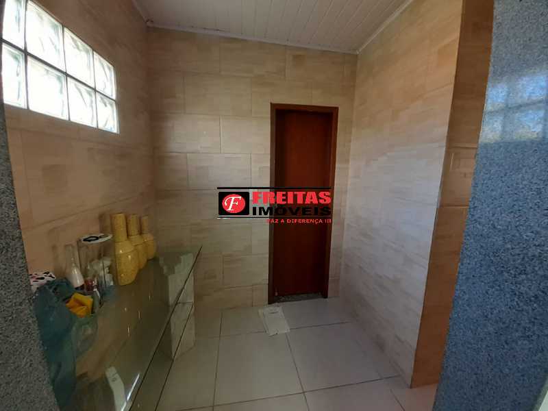 Casa à venda com 2 quartos, 130m² - Foto 14