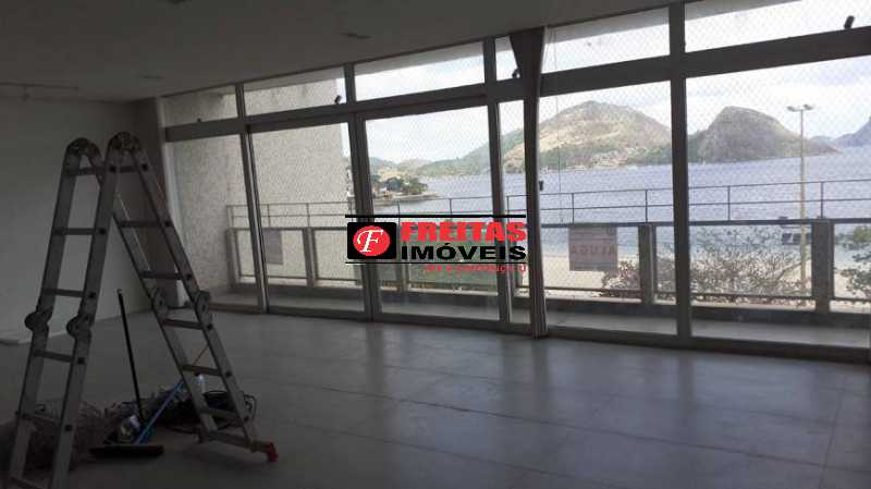 Apartamento à venda com 3 quartos, 300m² - Foto 3