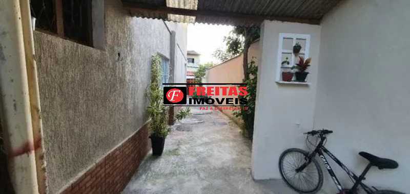 Casa à venda com 6 quartos, 200m² - Foto 9