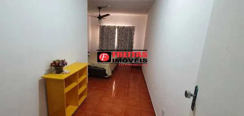 Casa à venda com 6 quartos, 200m² - Foto 8