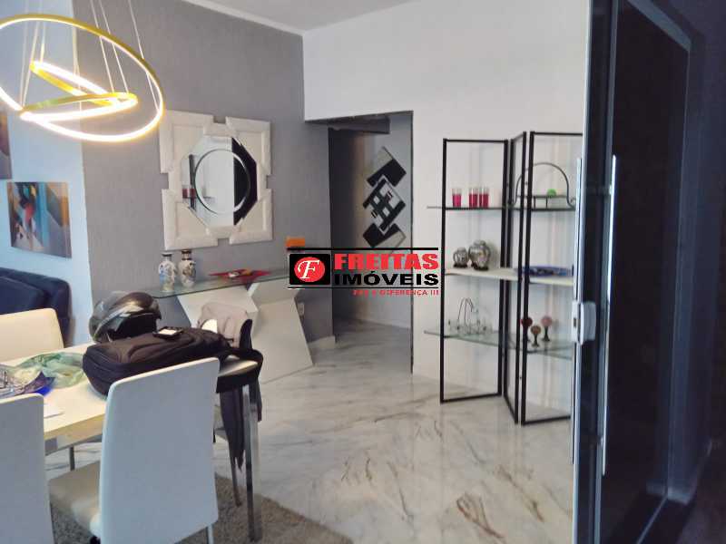 Casa à venda com 3 quartos, 280m² - Foto 3