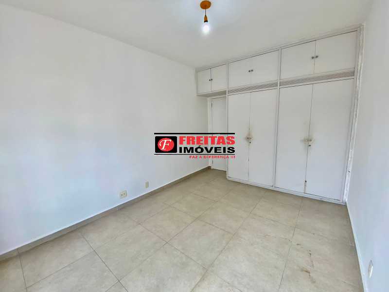 Casa para alugar com 4 quartos, 200m² - Foto 11