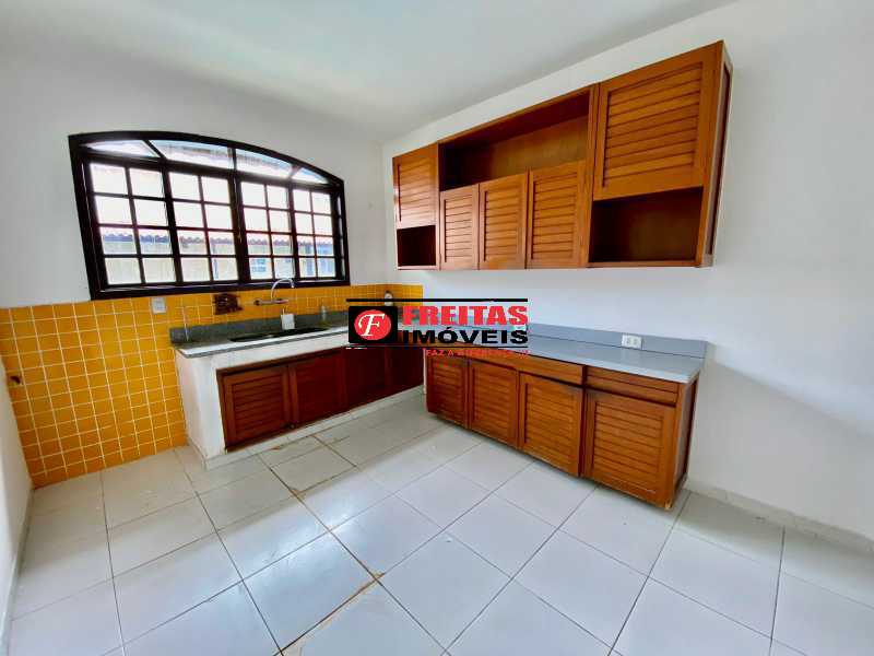 Casa para alugar com 4 quartos, 200m² - Foto 7